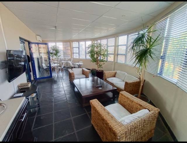 1,047M² WAREHOUSE FOR SALE IN ORMONDE